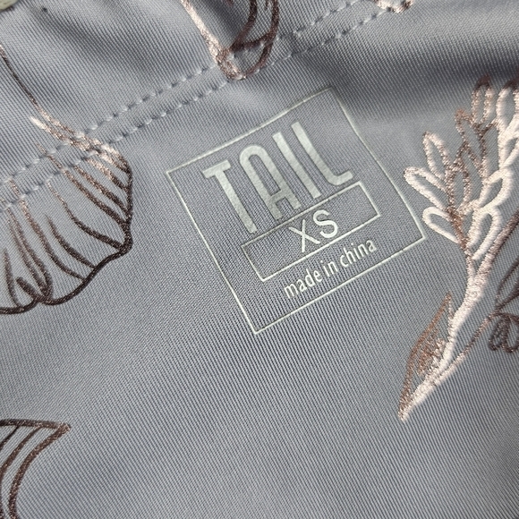 Tail Leggings Women's XS Dusty Lavender color with Metallic floral Leaves - Picture 11 of 13
